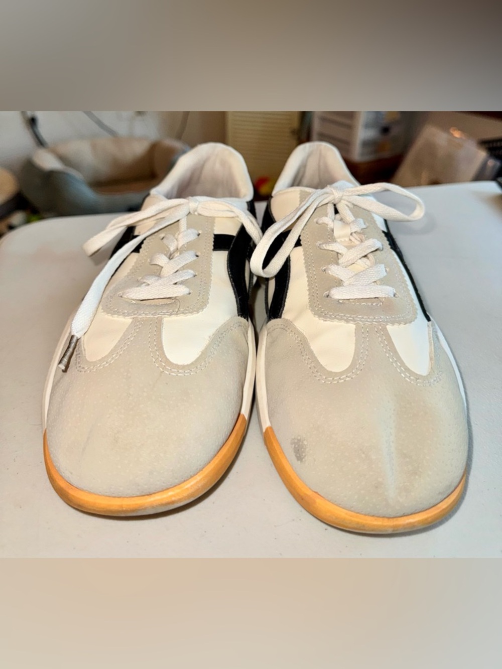 Casual Athletic Sneakers in Beige and Black - Lightweight Comfort - Picture 2 of 7